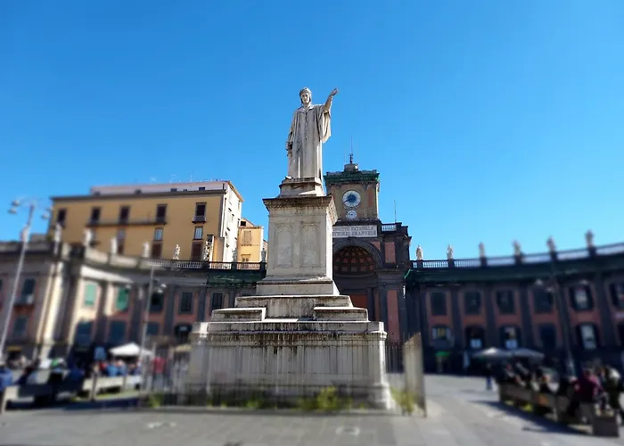 Bed and Breakfast A due passi da Dante Napoli